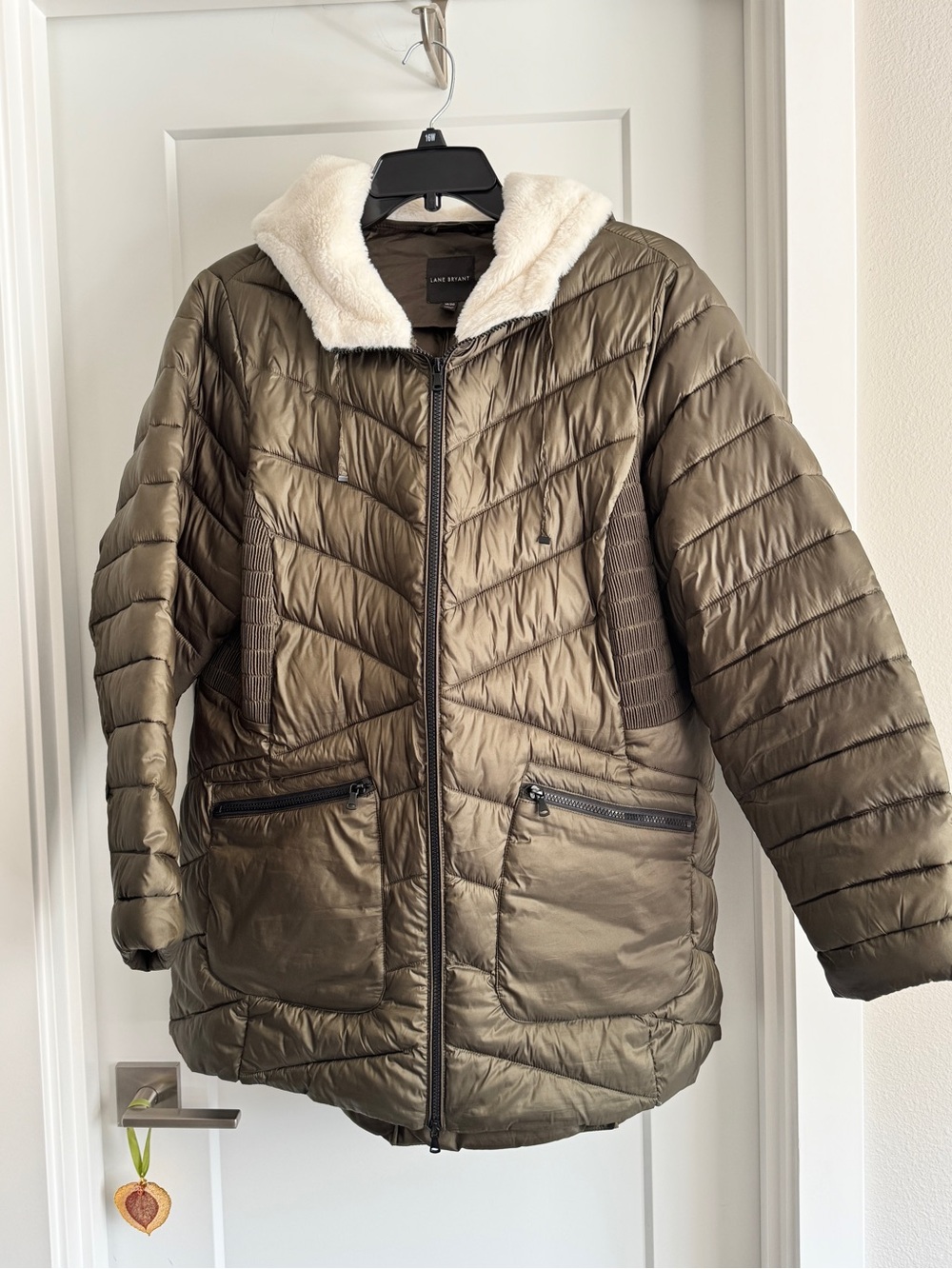 Cozy Quilted Hooded Coat in Olive with Faux Fur Trim size 18/20